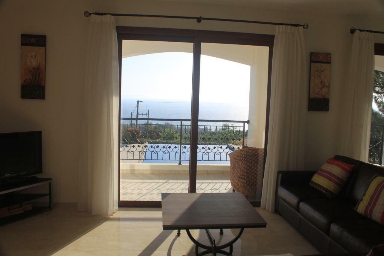 Martika Luxury Villa Agia Marina (Northern Cyprus) Exterior foto