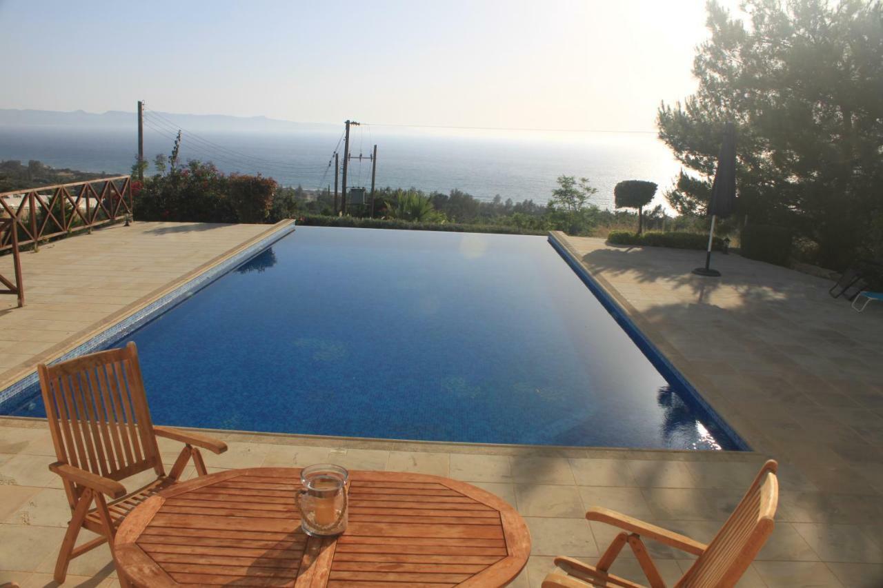 Martika Luxury Villa Agia Marina (Northern Cyprus) Exterior foto
