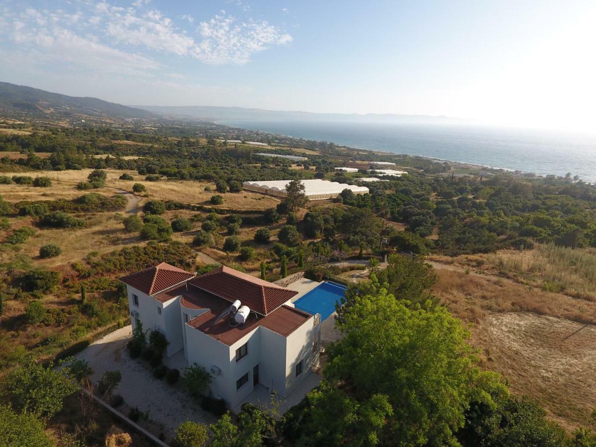 Martika Luxury Villa Agia Marina (Northern Cyprus) Exterior foto