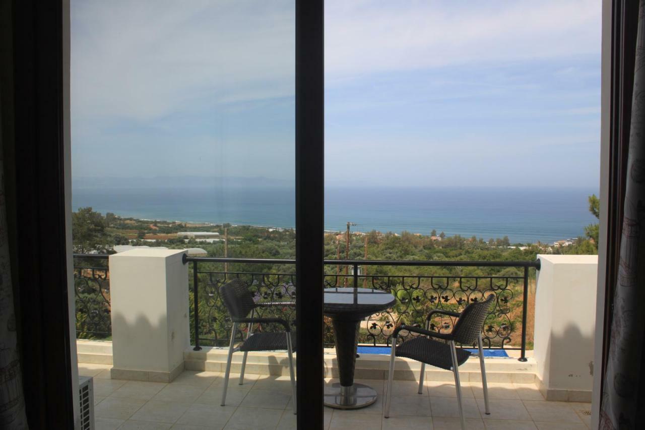 Martika Luxury Villa Agia Marina (Northern Cyprus) Exterior foto