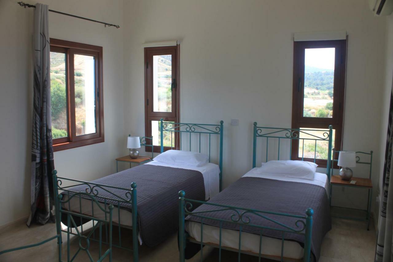 Martika Luxury Villa Agia Marina (Northern Cyprus) Exterior foto
