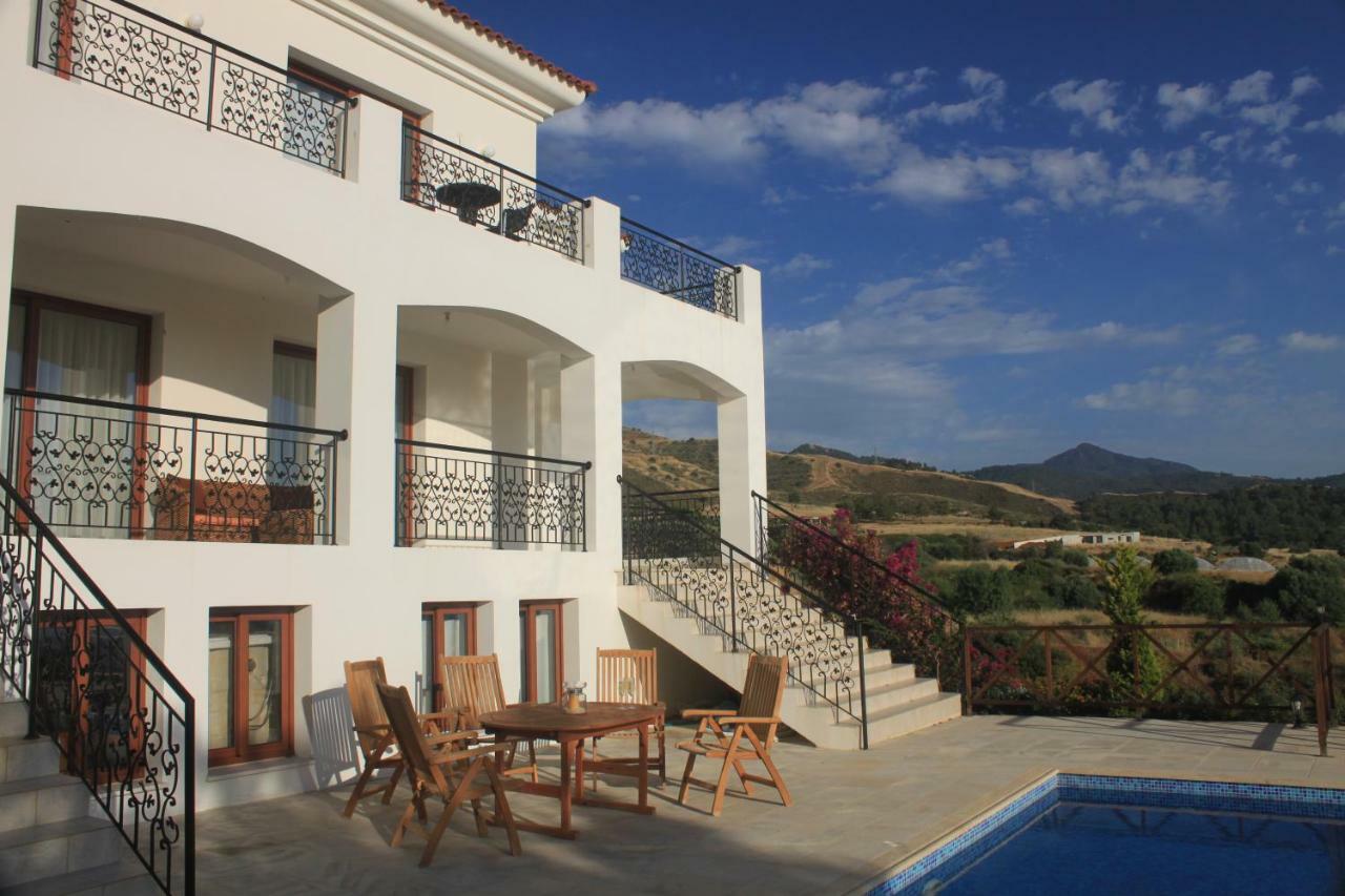 Martika Luxury Villa Agia Marina (Northern Cyprus) Exterior foto