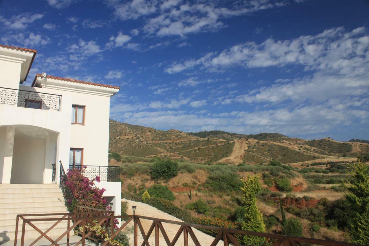 Martika Luxury Villa Agia Marina (Northern Cyprus) Exterior foto