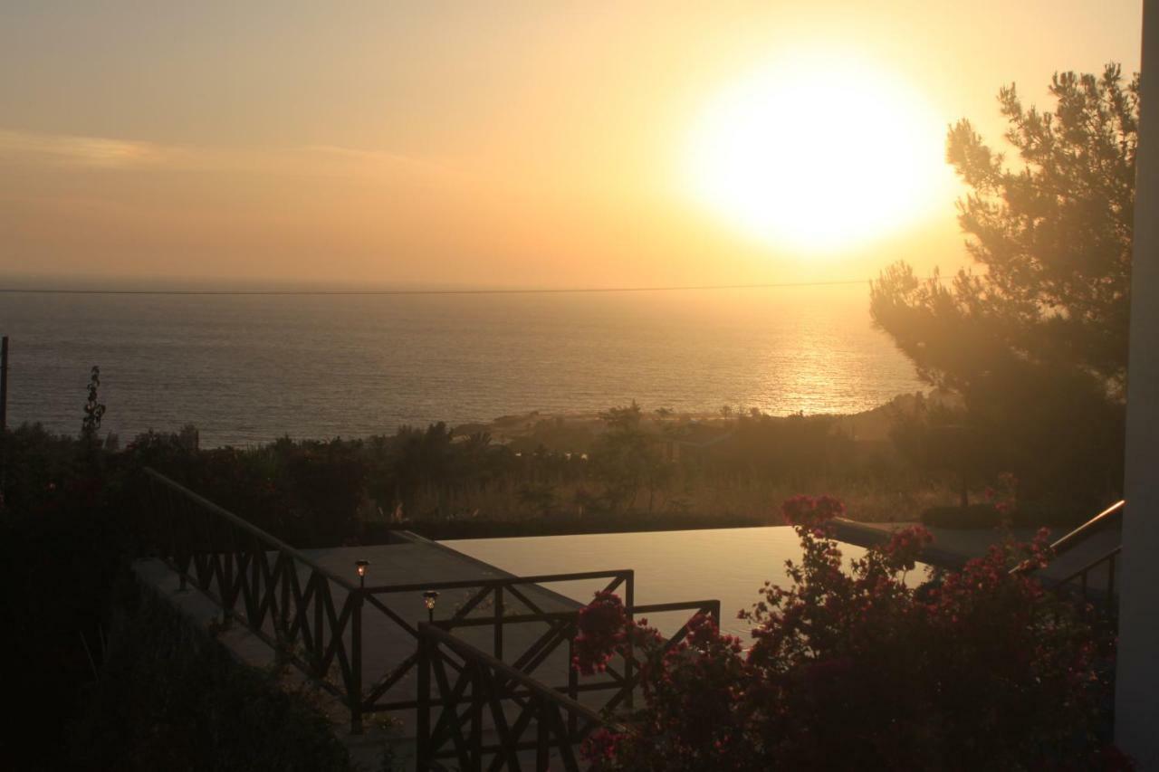 Martika Luxury Villa Agia Marina (Northern Cyprus) Exterior foto